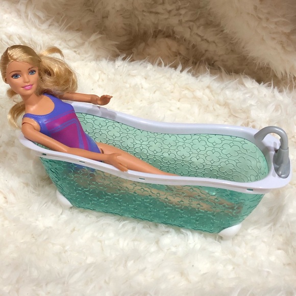 BARBIE MATTEL (2013) and jacuzzi - Picture 3 of 6